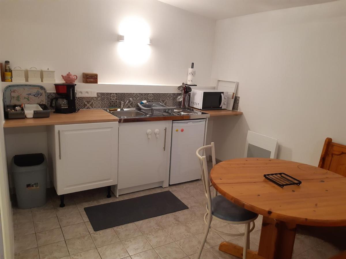 Le Cezembre gîte la Taniere Moidrey Extérieur photo